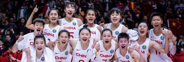有牌面！中国女篮登《新闻联播》+牛博热搜第一成中国三大球励志代表 第1张